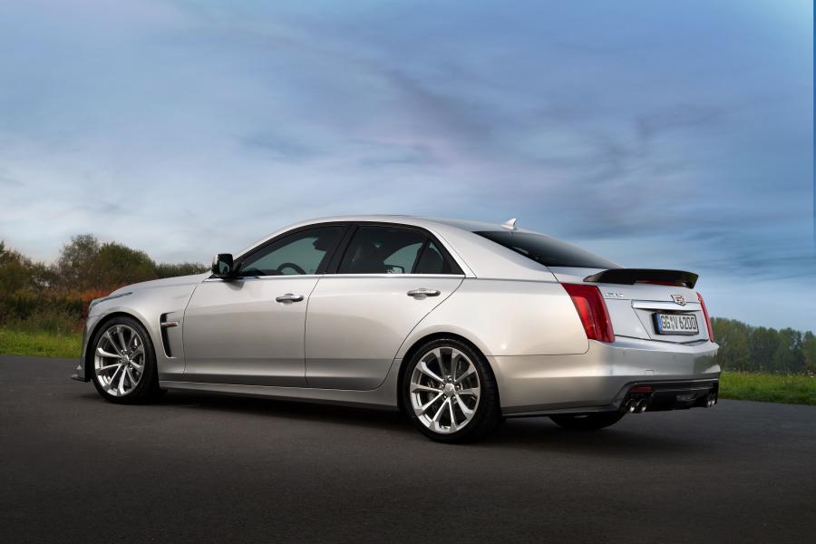  Cadillac CTS-V 2015 года  (WW) (фото 4 из 18)